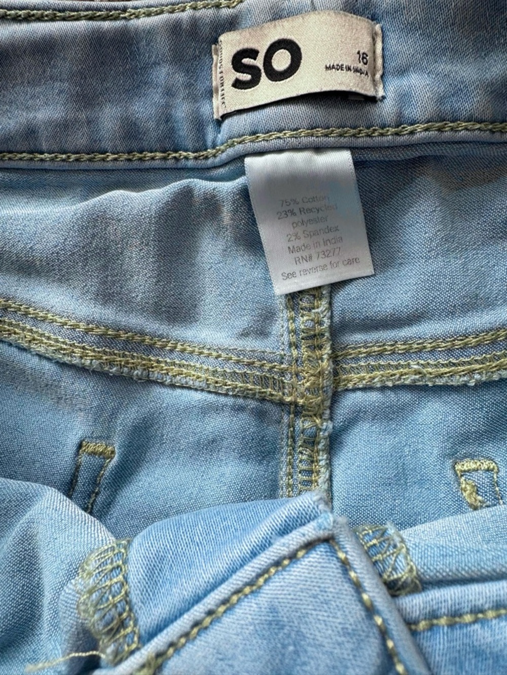 SO Girls Light Wash Denim Shorts Size 16 Mid Rise Stretch Jean Shortie - Picture 4 of 4